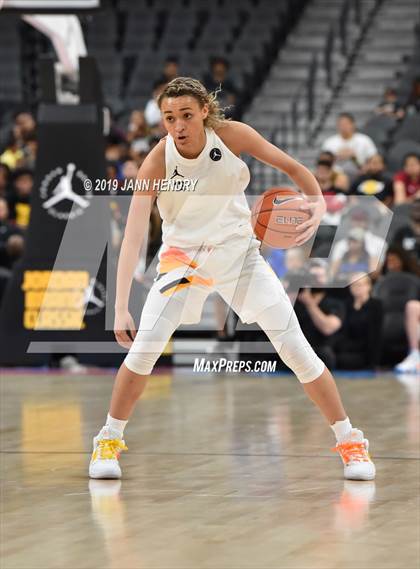 Thumbnail 2 in Jordan Brand Classic photogallery.