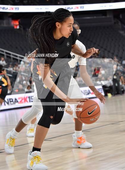 Thumbnail 2 in Jordan Brand Classic photogallery.