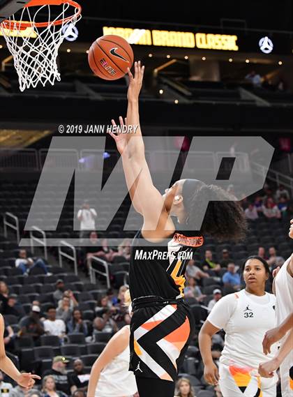 Thumbnail 1 in Jordan Brand Classic photogallery.