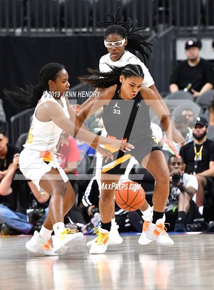 Thumbnail 1 in Jordan Brand Classic photogallery.
