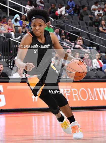 Thumbnail 2 in Jordan Brand Classic photogallery.