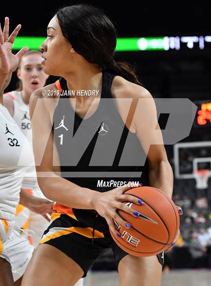 Thumbnail 2 in Jordan Brand Classic photogallery.