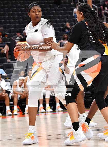 Thumbnail 3 in Jordan Brand Classic photogallery.