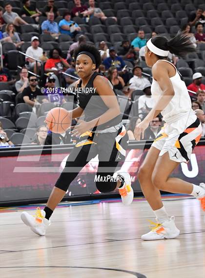 Thumbnail 1 in Jordan Brand Classic photogallery.