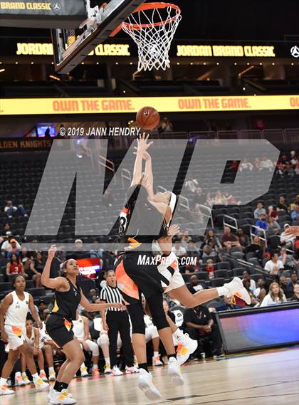 Thumbnail 3 in Jordan Brand Classic photogallery.