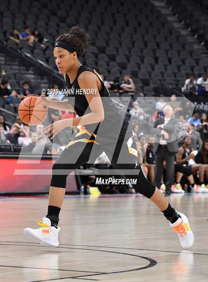 Thumbnail 1 in Jordan Brand Classic photogallery.