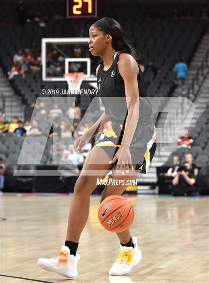 Thumbnail 3 in Jordan Brand Classic photogallery.