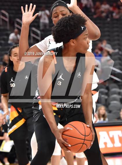 Thumbnail 1 in Jordan Brand Classic photogallery.