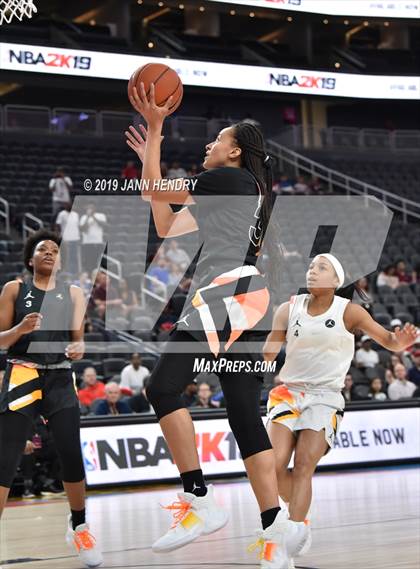 Thumbnail 1 in Jordan Brand Classic photogallery.