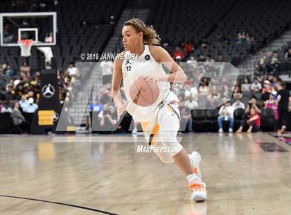 Thumbnail 3 in Jordan Brand Classic photogallery.
