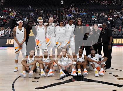 Thumbnail 1 in Jordan Brand Classic photogallery.