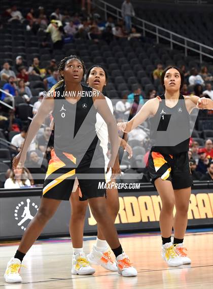 Thumbnail 1 in Jordan Brand Classic photogallery.
