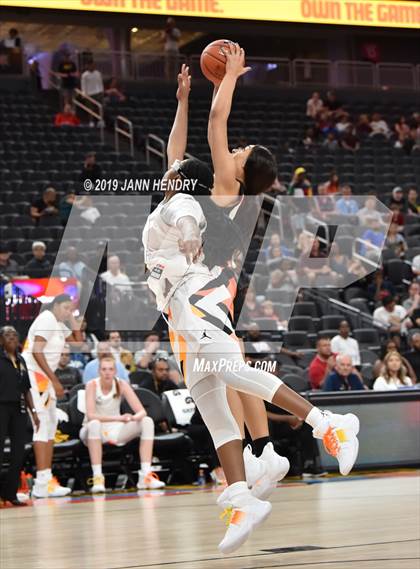 Thumbnail 3 in Jordan Brand Classic photogallery.
