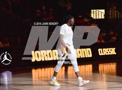 Thumbnail 2 in Jordan Brand Classic photogallery.