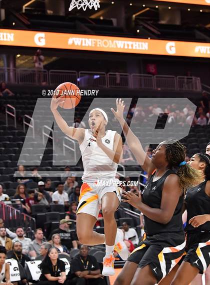 Thumbnail 2 in Jordan Brand Classic photogallery.