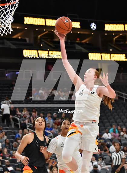 Thumbnail 3 in Jordan Brand Classic photogallery.