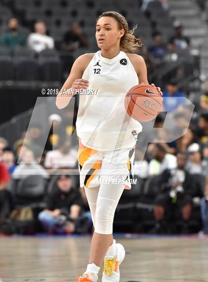Thumbnail 2 in Jordan Brand Classic photogallery.