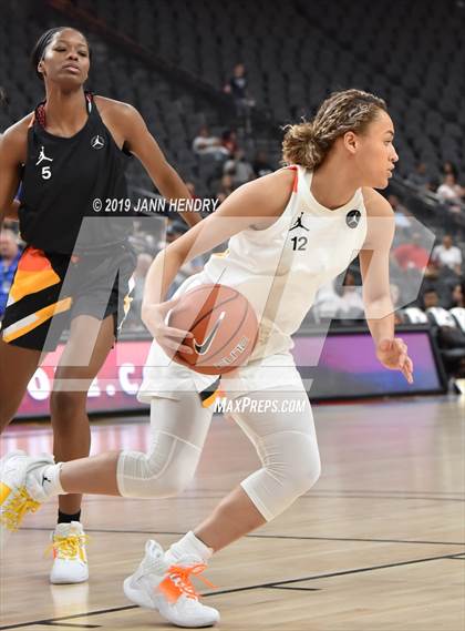 Thumbnail 3 in Jordan Brand Classic photogallery.