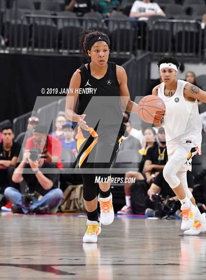 Thumbnail 1 in Jordan Brand Classic photogallery.