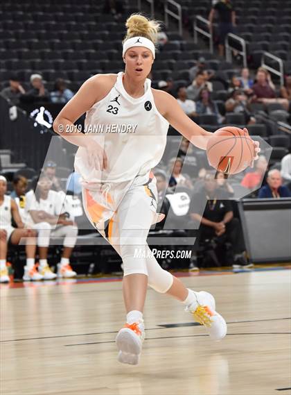 Thumbnail 2 in Jordan Brand Classic photogallery.