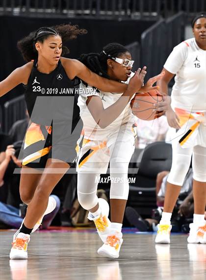 Thumbnail 3 in Jordan Brand Classic photogallery.