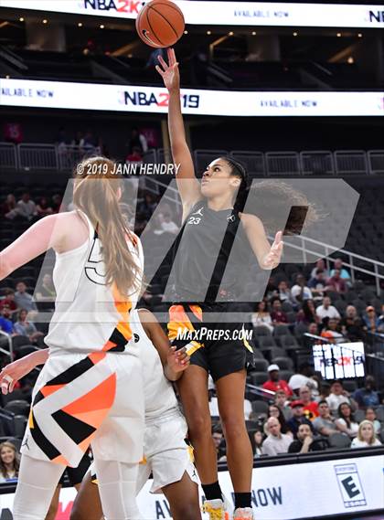 Thumbnail 3 in Jordan Brand Classic photogallery.