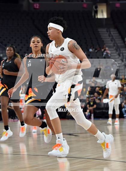 Thumbnail 2 in Jordan Brand Classic photogallery.