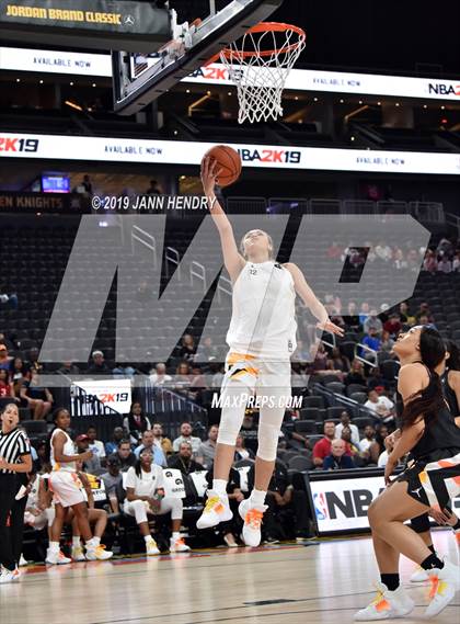 Thumbnail 2 in Jordan Brand Classic photogallery.