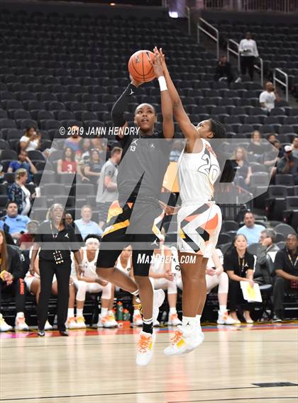 Thumbnail 2 in Jordan Brand Classic photogallery.