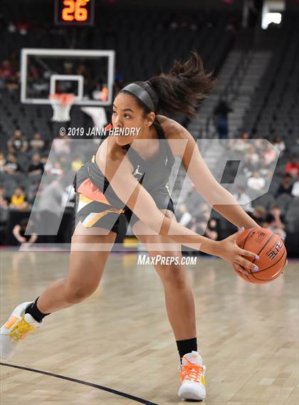 Thumbnail 3 in Jordan Brand Classic photogallery.