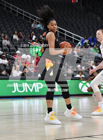 Thumbnail 1 in Jordan Brand Classic photogallery.
