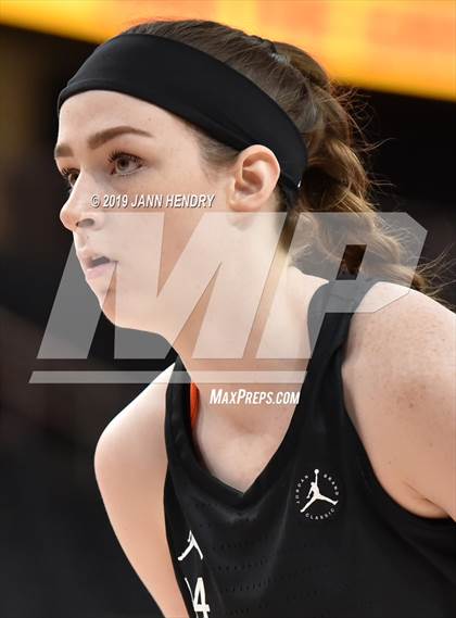 Thumbnail 1 in Jordan Brand Classic photogallery.
