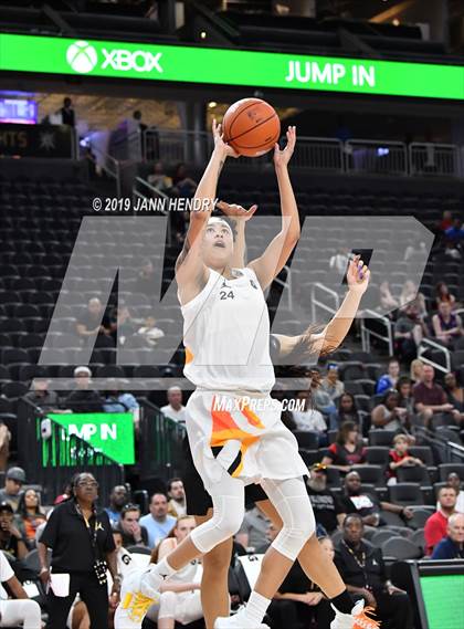 Thumbnail 1 in Jordan Brand Classic photogallery.
