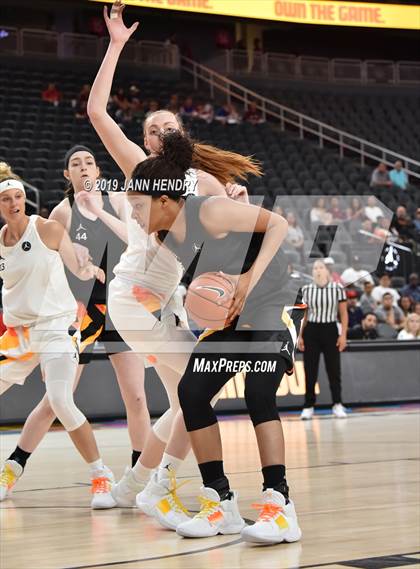 Thumbnail 1 in Jordan Brand Classic photogallery.