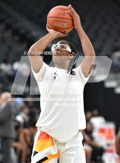 Thumbnail 1 in Jordan Brand Classic photogallery.