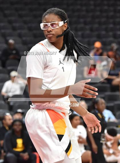 Thumbnail 1 in Jordan Brand Classic photogallery.