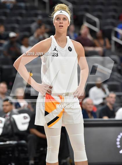 Thumbnail 3 in Jordan Brand Classic photogallery.