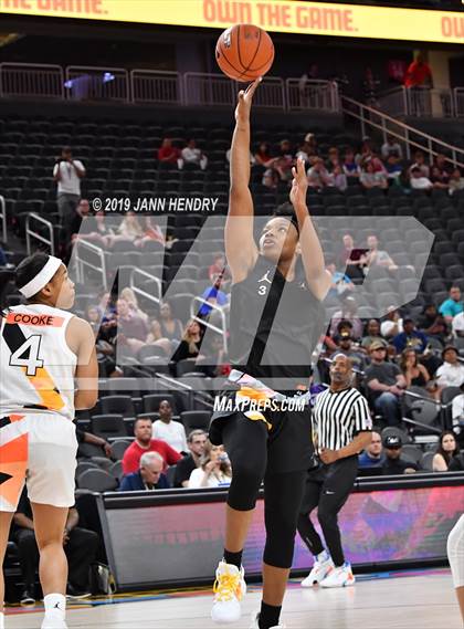 Thumbnail 2 in Jordan Brand Classic photogallery.