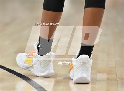 Thumbnail 3 in Jordan Brand Classic photogallery.
