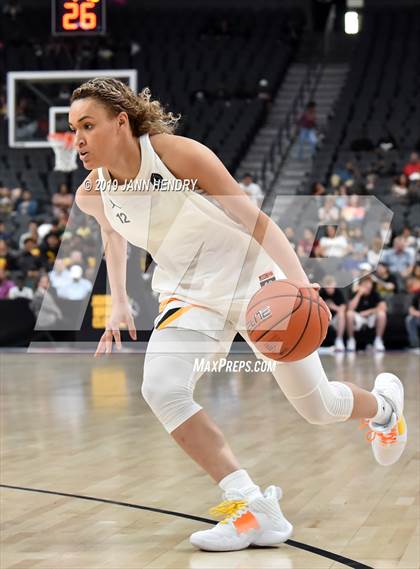 Thumbnail 1 in Jordan Brand Classic photogallery.