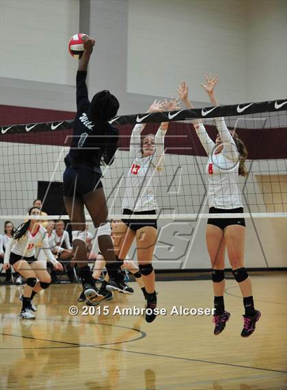 Thumbnail 2 in Cypress Woods vs. Tomball Memorial (NIKE Volleyball Classic) photogallery.