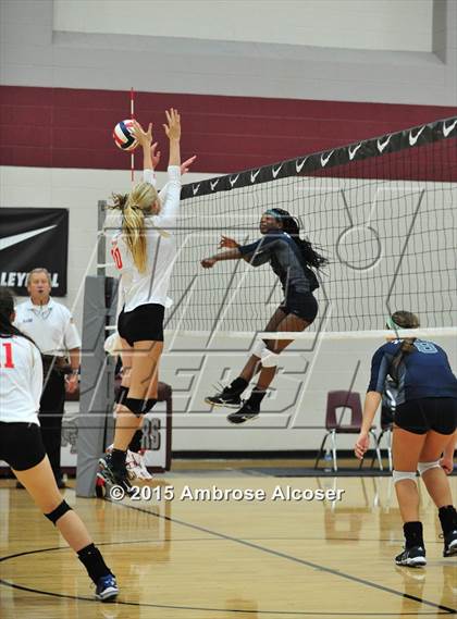 Thumbnail 2 in Cypress Woods vs. Tomball Memorial (NIKE Volleyball Classic) photogallery.