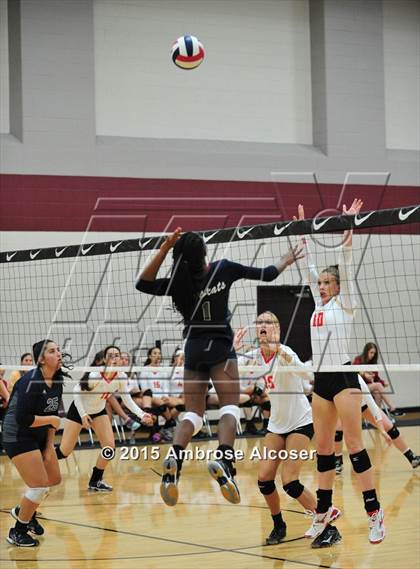 Thumbnail 3 in Cypress Woods vs. Tomball Memorial (NIKE Volleyball Classic) photogallery.