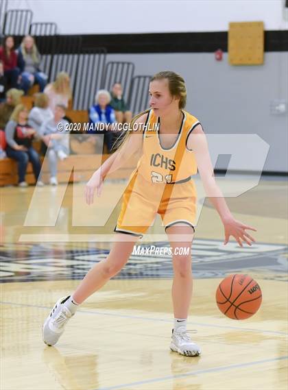 Thumbnail 1 in Illini Central/Greenview @ Midwest Central/Delavan photogallery.