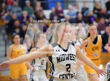 Thumbnail 1 in Illini Central/Greenview @ Midwest Central/Delavan photogallery.