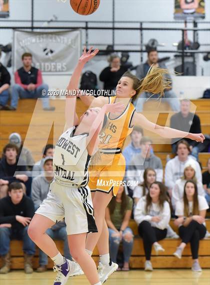 Thumbnail 2 in Illini Central/Greenview @ Midwest Central/Delavan photogallery.