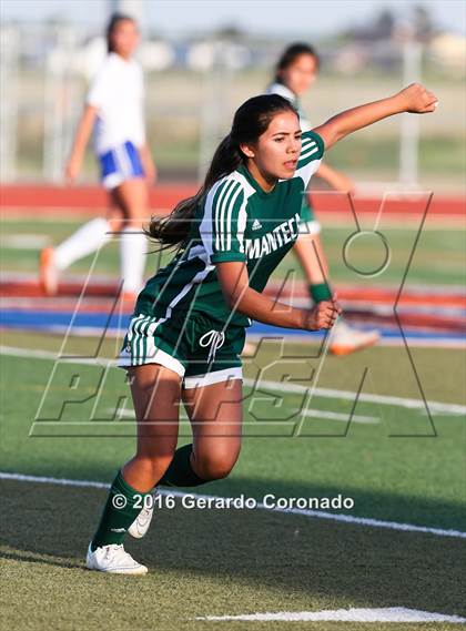 Thumbnail 1 in Manteca @ Kimball photogallery.