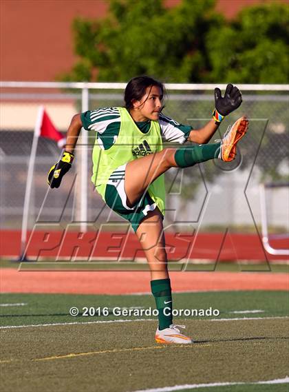 Thumbnail 1 in Manteca @ Kimball photogallery.