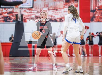 Thumbnail 3 in Needles vs. Lincoln County (NIAA 2A Final) photogallery.