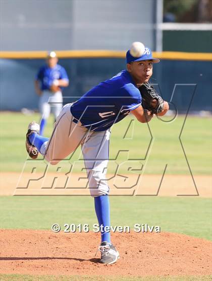 Thumbnail 2 in Green Valley vs. Rancho Bernardo (66th Annual San Diego Lions Tournament) photogallery.